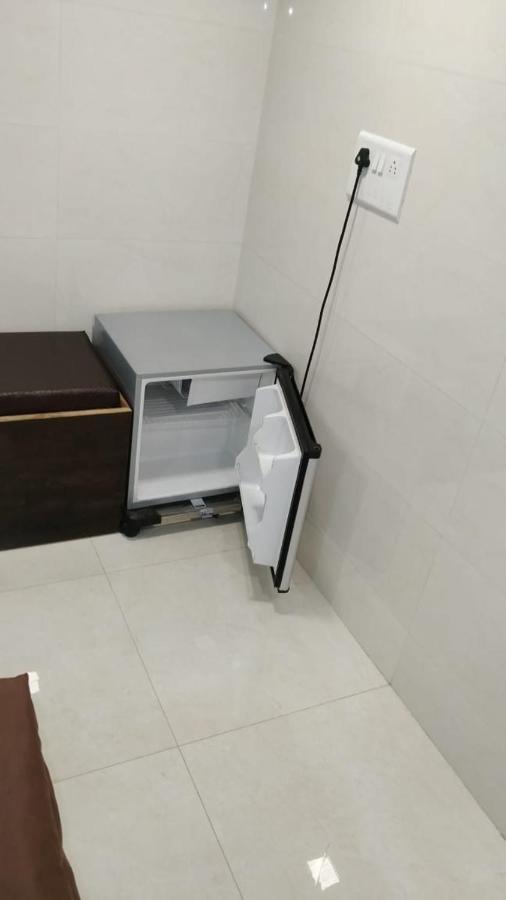 Hotel Qamar Mumbai Exterior photo