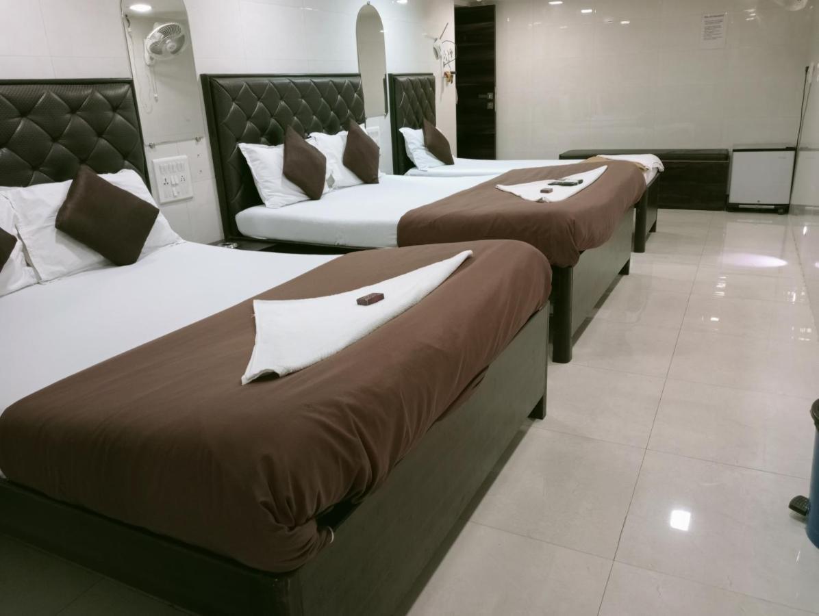 Hotel Qamar Mumbai Exterior photo