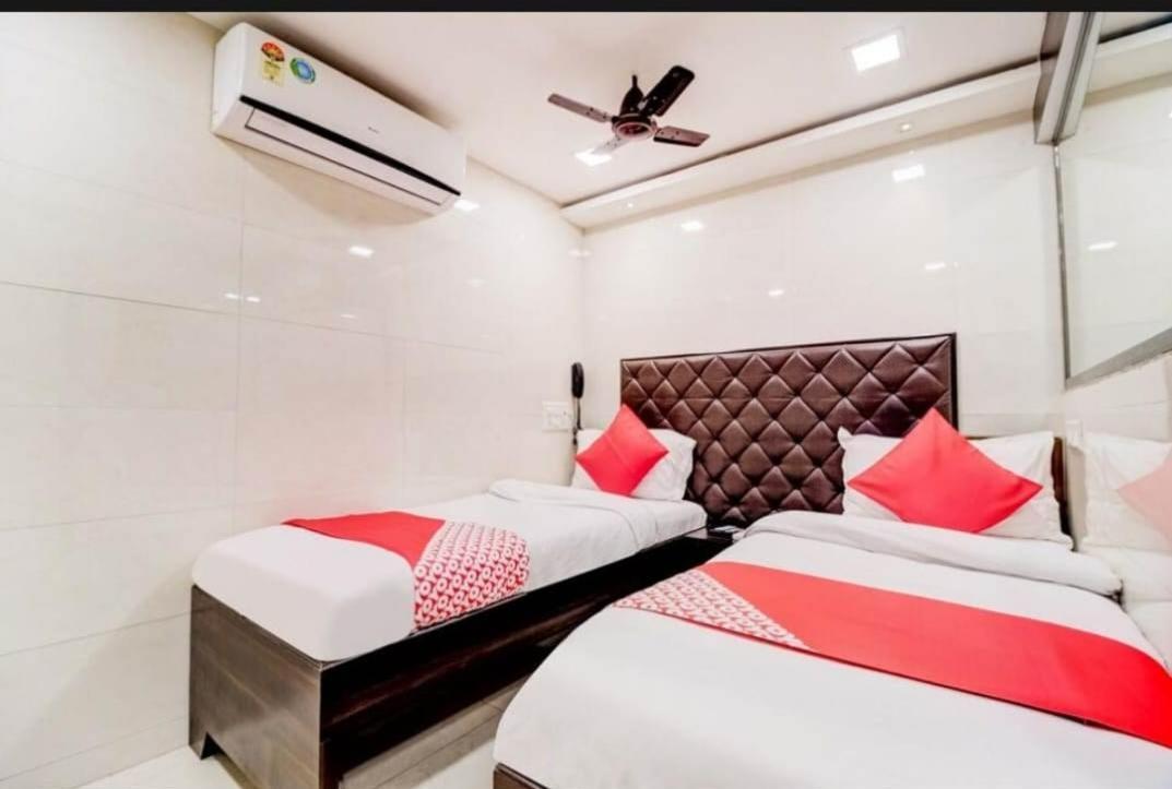 Hotel Qamar Mumbai Exterior photo