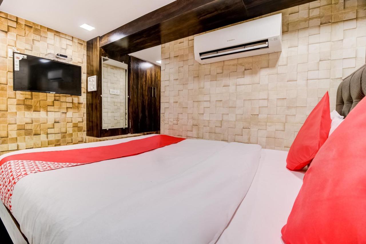 Hotel Qamar Mumbai Exterior photo