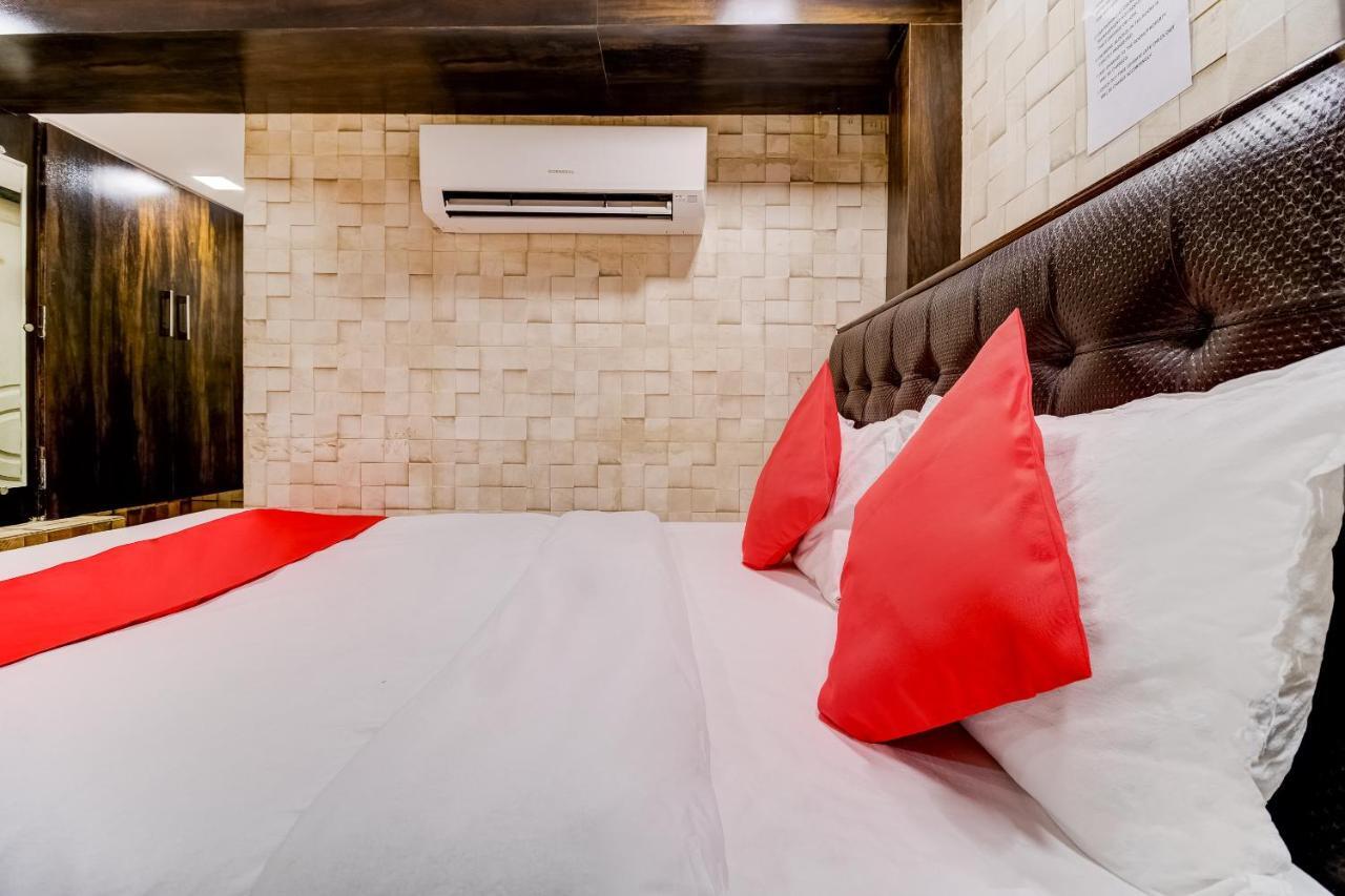 Hotel Qamar Mumbai Exterior photo