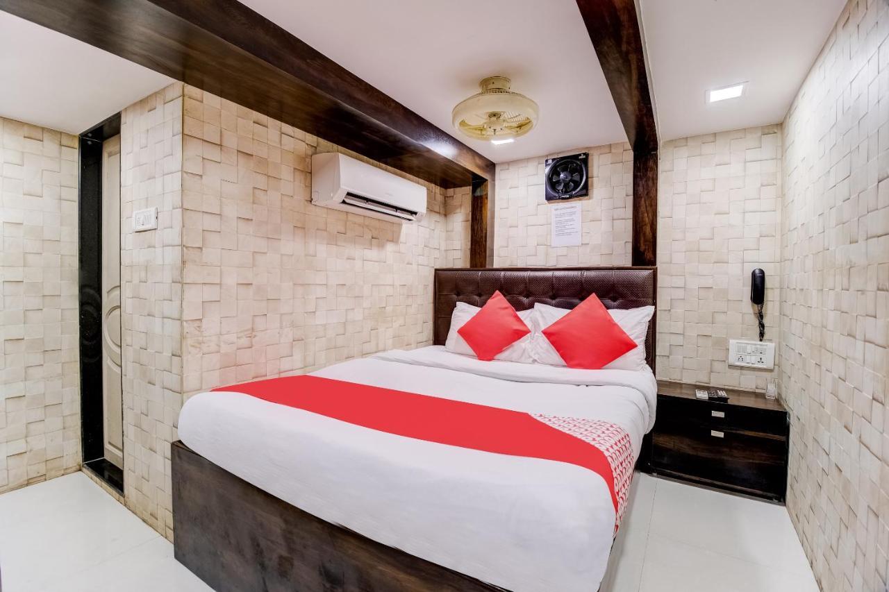 Hotel Qamar Mumbai Exterior photo